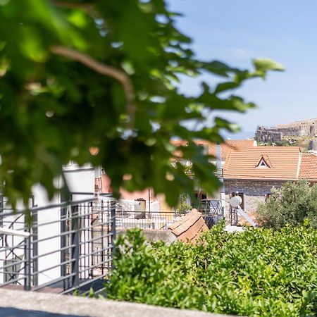 Spacious Home With Yard, Mytilene Lesvos 외부 사진
