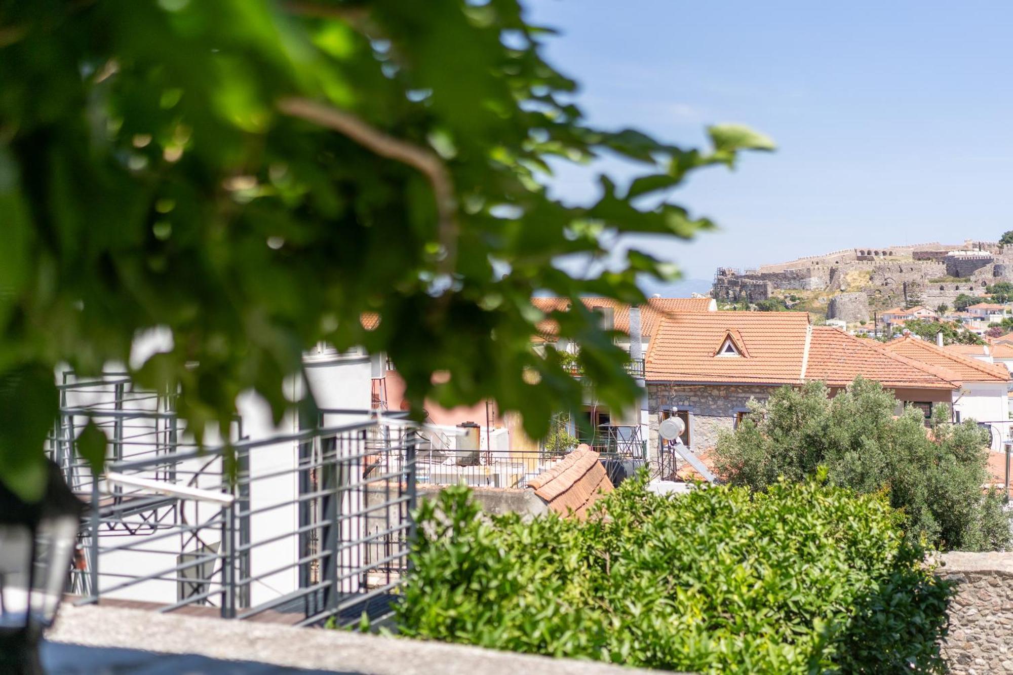 Spacious Home With Yard, Mytilene Lesvos 외부 사진