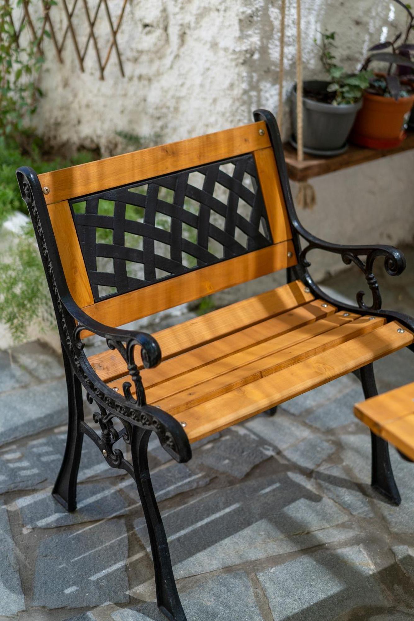 Spacious Home With Yard, Mytilene Lesvos 외부 사진