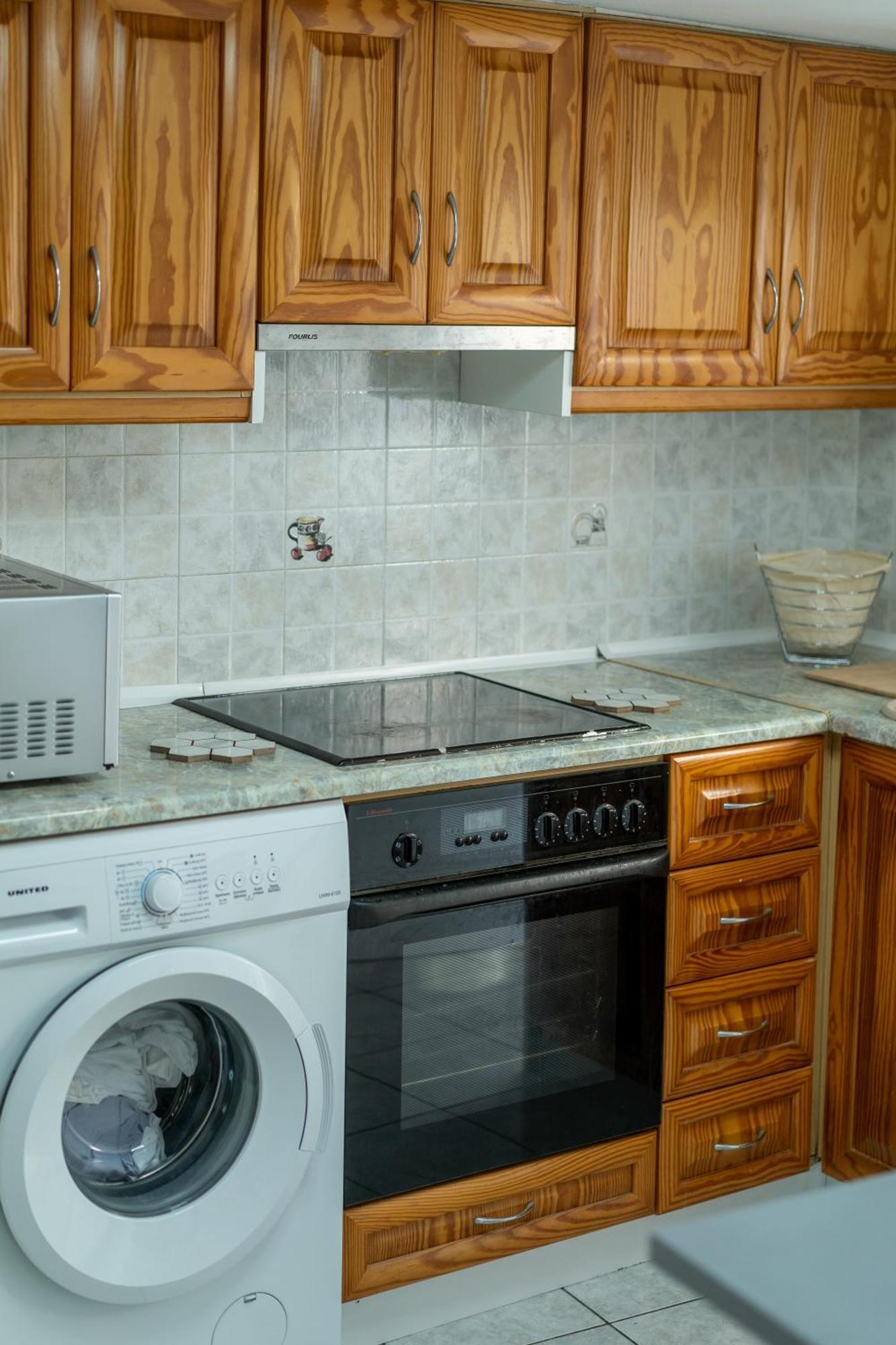 Spacious Home With Yard, Mytilene Lesvos 외부 사진