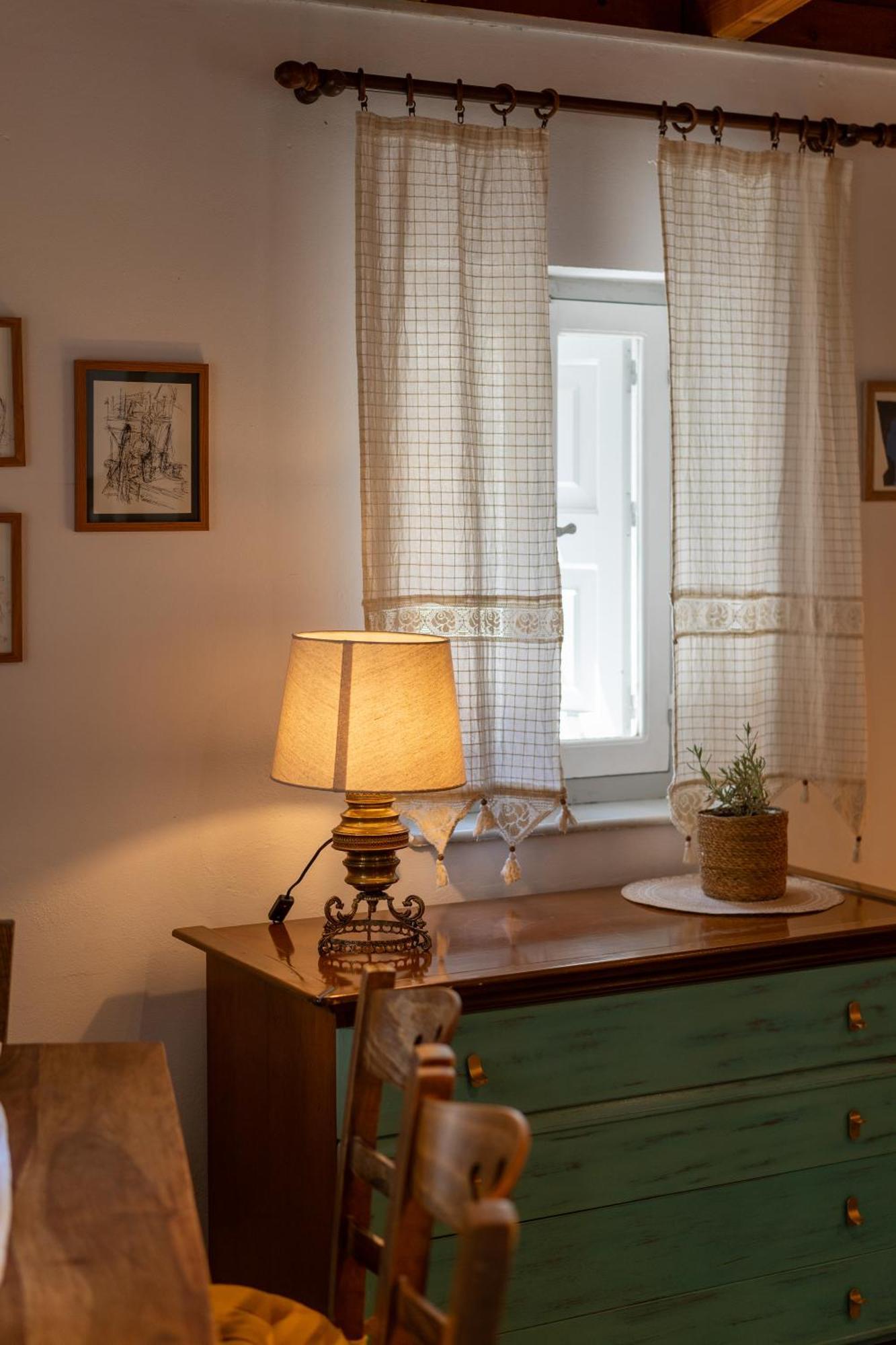 Spacious Home With Yard, Mytilene Lesvos 외부 사진