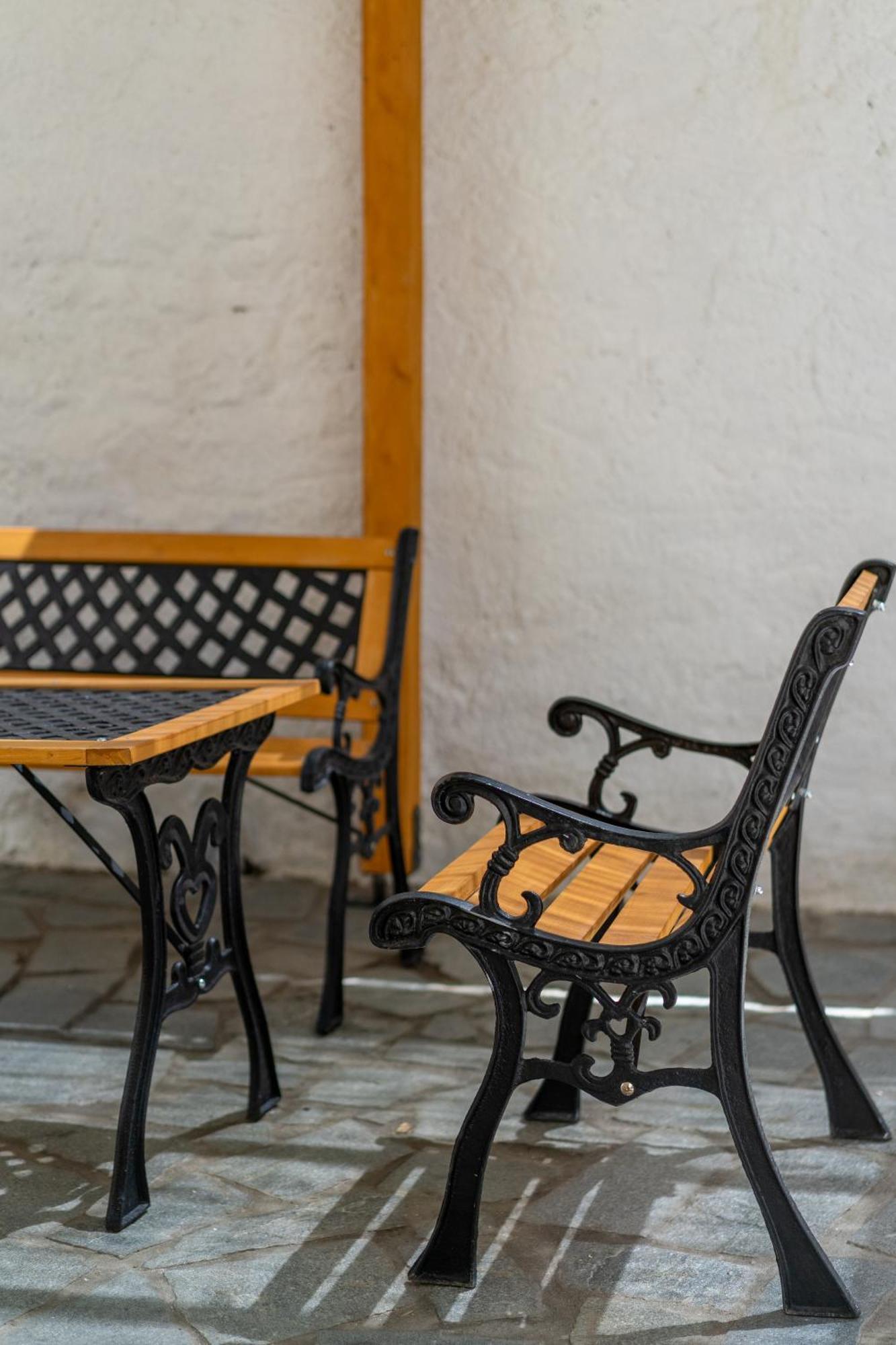 Spacious Home With Yard, Mytilene Lesvos 외부 사진